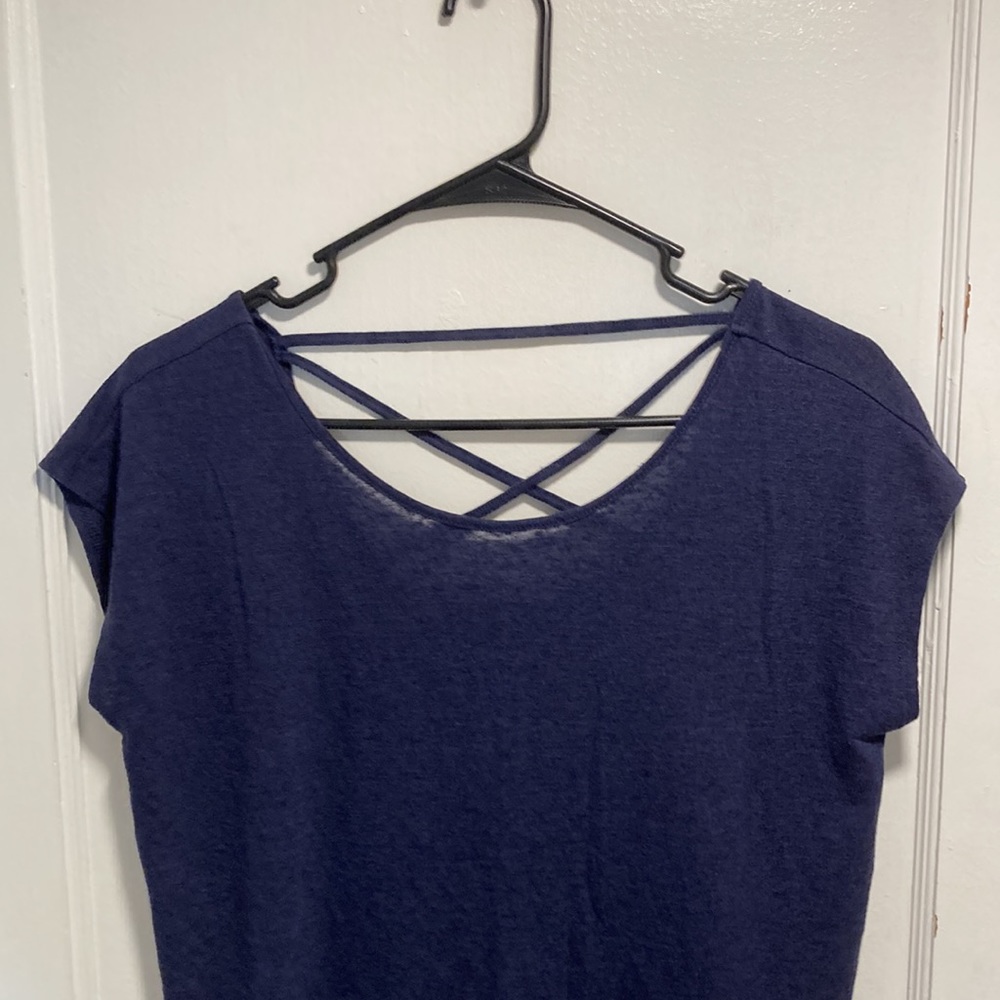 GAP Top - Picture 2 of 8
